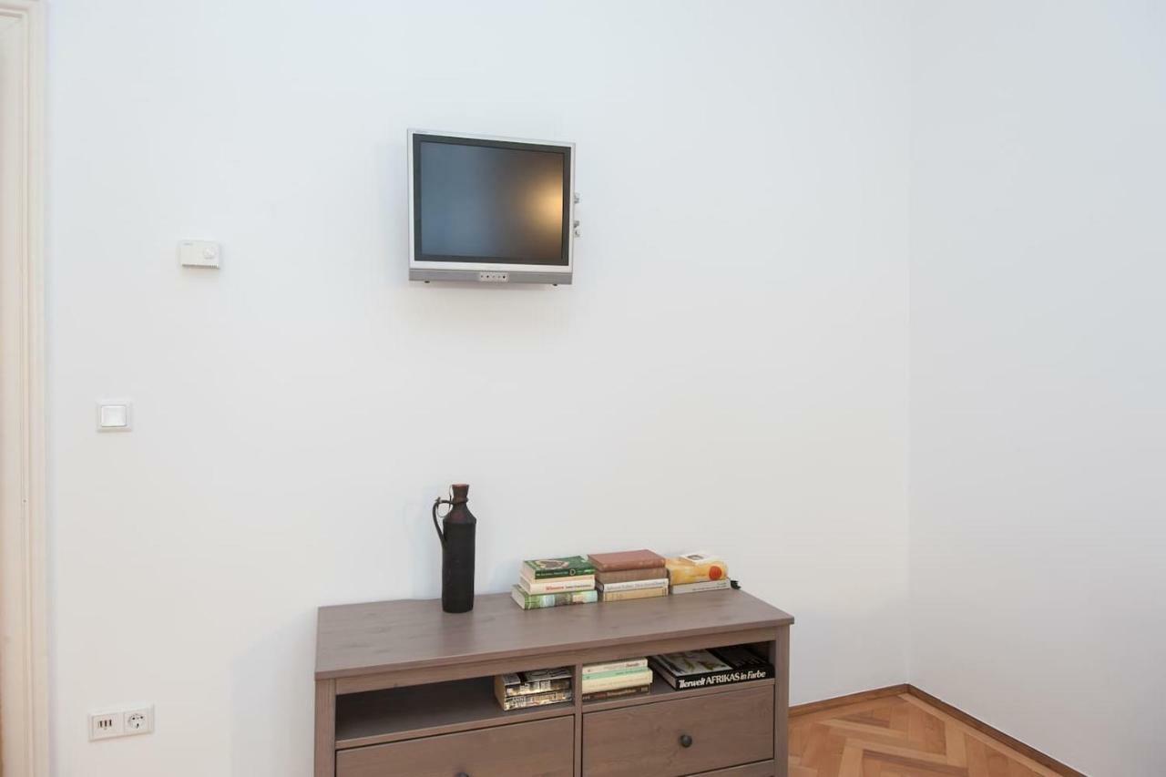 וינה Lovely Apartments In A Quiet Area Close To The City Center מראה חיצוני תמונה