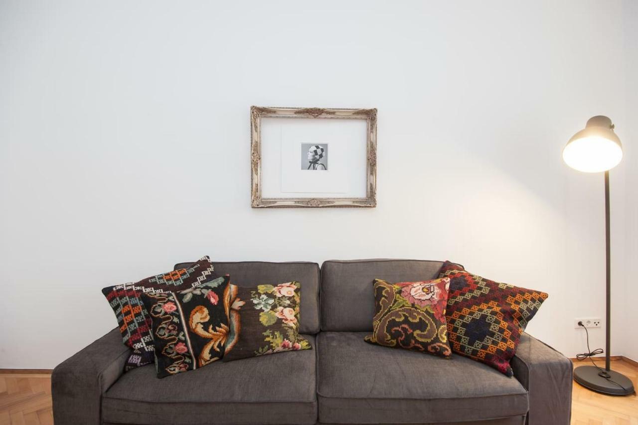 וינה Lovely Apartments In A Quiet Area Close To The City Center מראה חיצוני תמונה