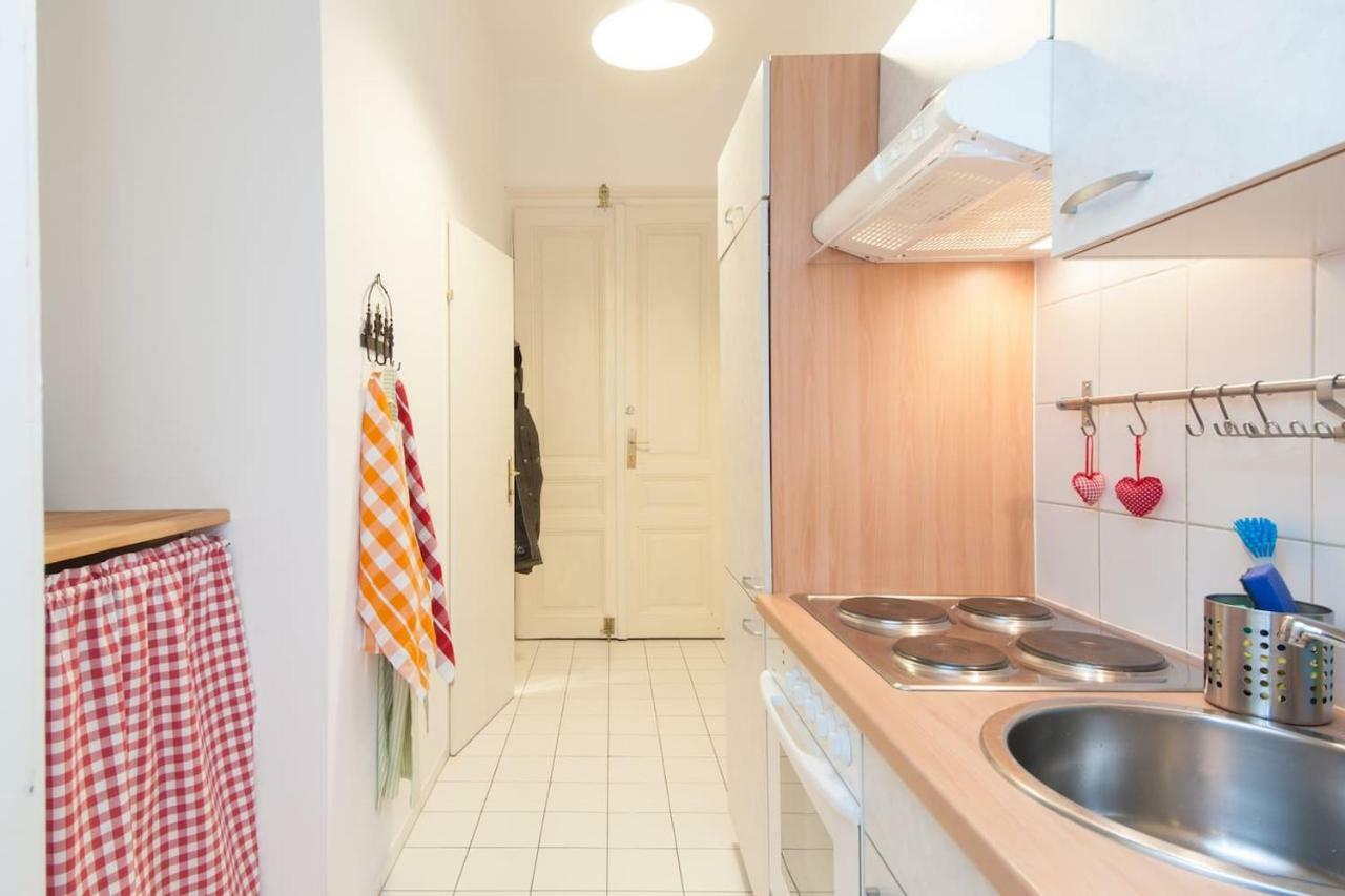 וינה Lovely Apartments In A Quiet Area Close To The City Center מראה חיצוני תמונה